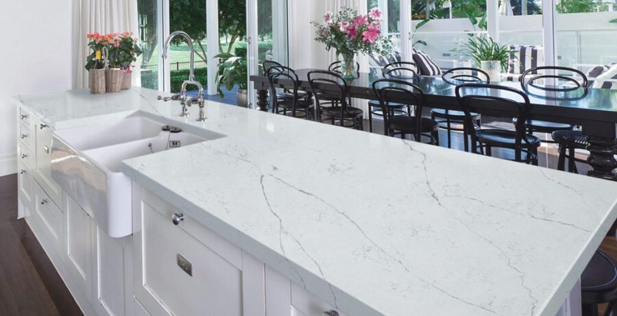 Quartz vs Granite – Best Countertops for Florida Homes